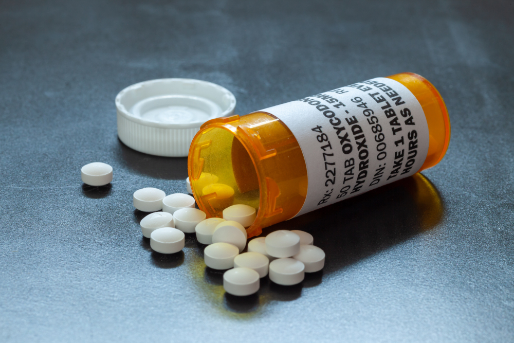 oxycodone pills in prescription bottle